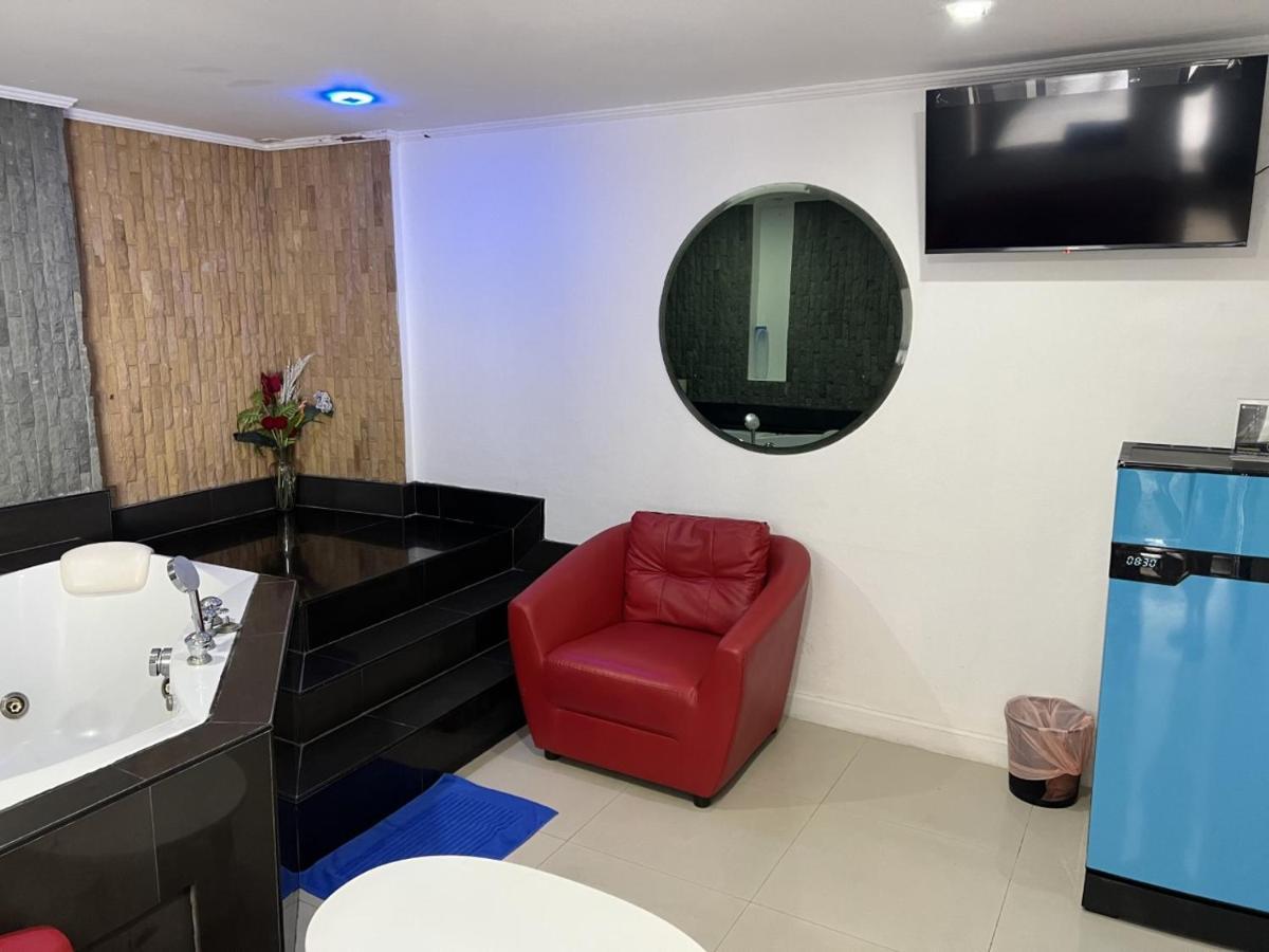 Galaxy Hotel 3*